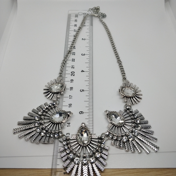 Necklace Earring Set Bib Statement Costume Glam Silver Tone - Picture 7 of 10